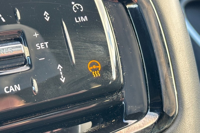 Used Land Rover Range Rover Velar 2023 for sale - 76984325: Photo 28