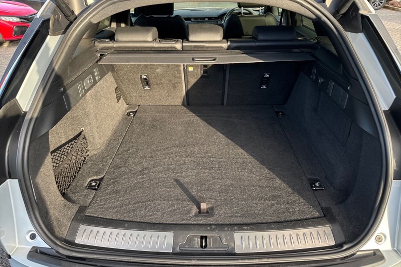 Used Land Rover Range Rover Velar 2023 for sale - 76984325: Photo 3