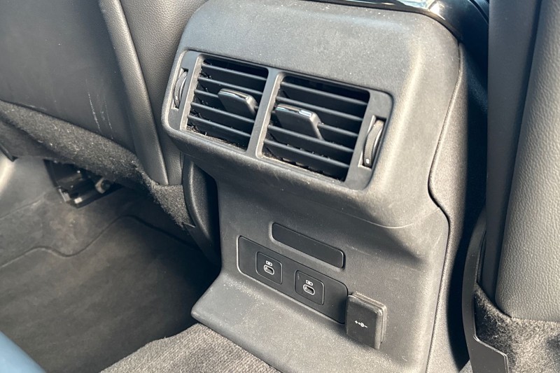 Used Land Rover Range Rover Velar 2023 for sale - 76984325: Photo 8