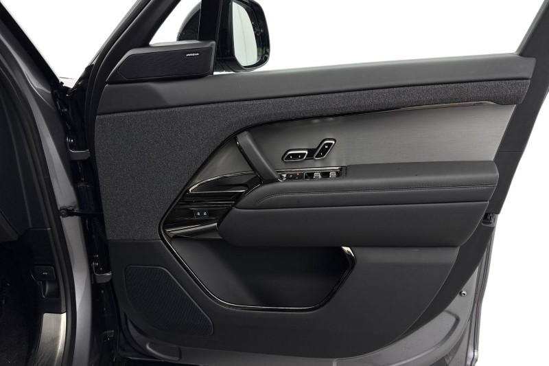 Used Land Rover Range Rover Sport 2024 for sale - 77802074: Photo 22