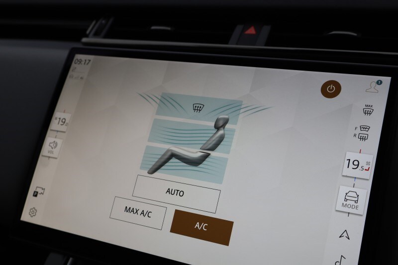 Used Land Rover Range Rover Velar 2023 for sale - 77813034: Photo 29