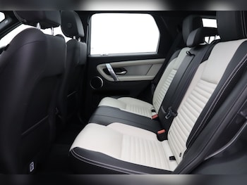 Used Land Rover Discovery Sport 2022 for sale - 78701276: Photo