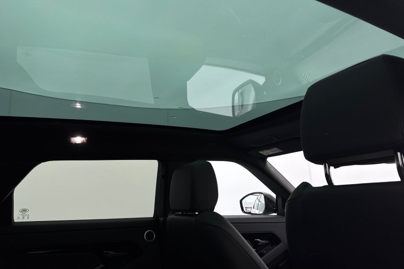 Used Land Rover Range Rover Evoque 2025 for sale - 77248110: Photo 21