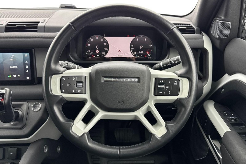 Used Land Rover Defender 2022 for sale - 77519410: Photo 15