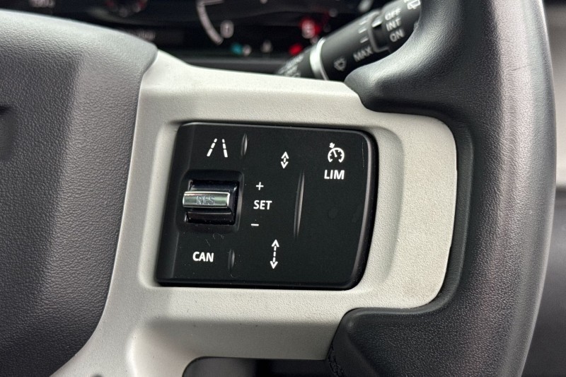 Used Land Rover Defender 2022 for sale - 77519410: Photo 28