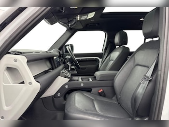 Used Land Rover Defender 2022 for sale - 77519410: Photo