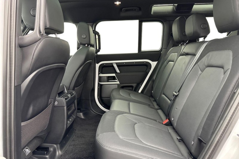 Used Land Rover Defender 2022 for sale - 77519410: Photo 4