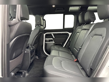 Used Land Rover Defender 2022 for sale - 77519410: Photo