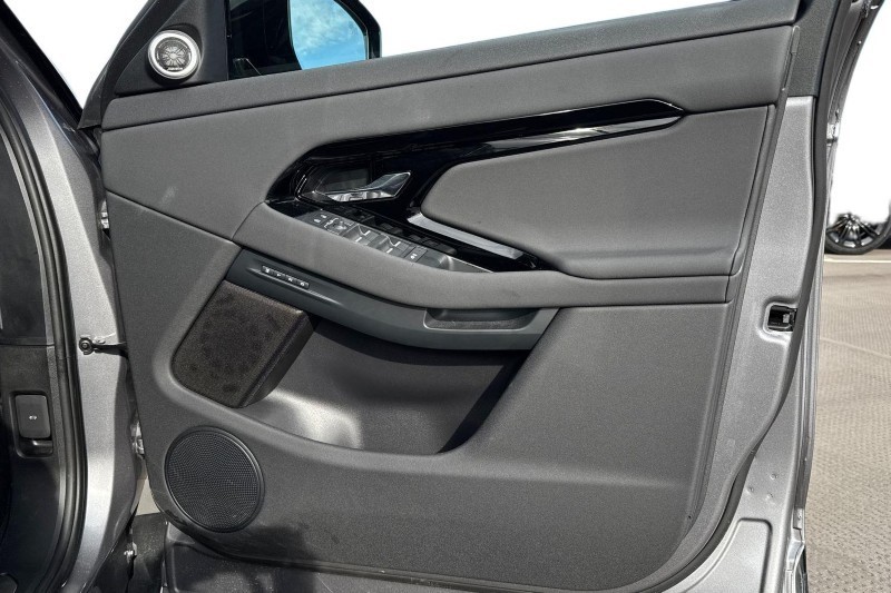 Used Land Rover Range Rover Evoque 2024 for sale - 76984302: Photo 22