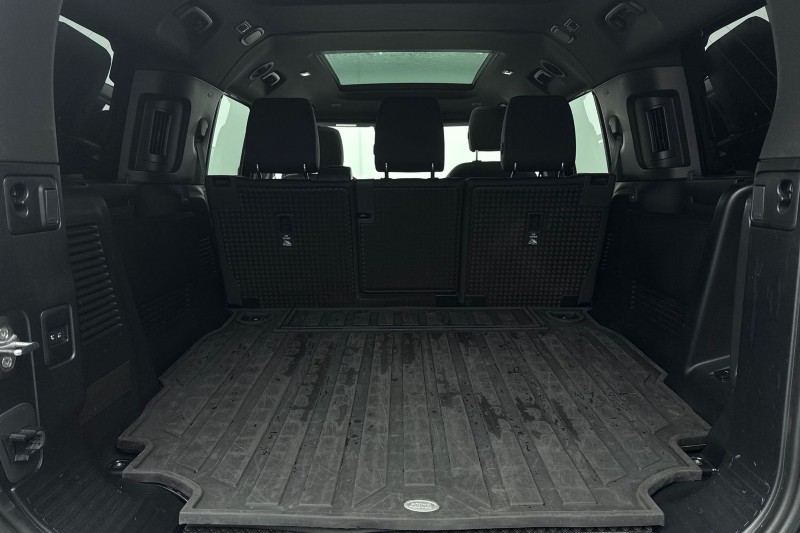 Used Land Rover Defender 2024 for sale - 77445777: Photo 10