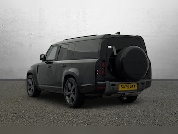 Used Land Rover Defender 2024 for sale - 77445777: Photo