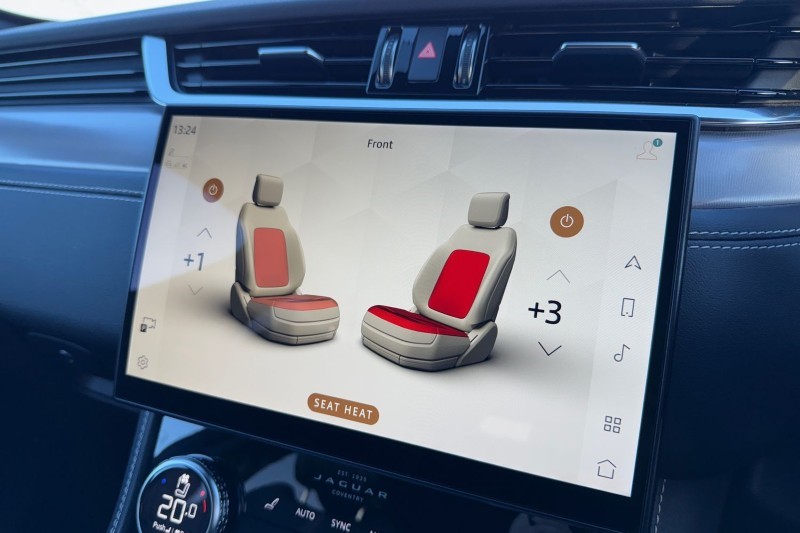 Used Jaguar F-Pace 2022 for sale - 76984298: Photo 32