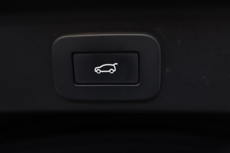 Used Jaguar F-Pace 2023 for sale - 77732714: Photo 38