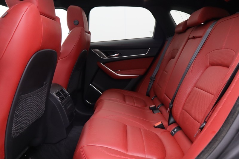 Used Jaguar F-Pace 2023 for sale - 77732714: Photo 4