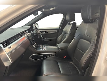 Used Jaguar F-Pace 2021 for sale - 76984294: Photo