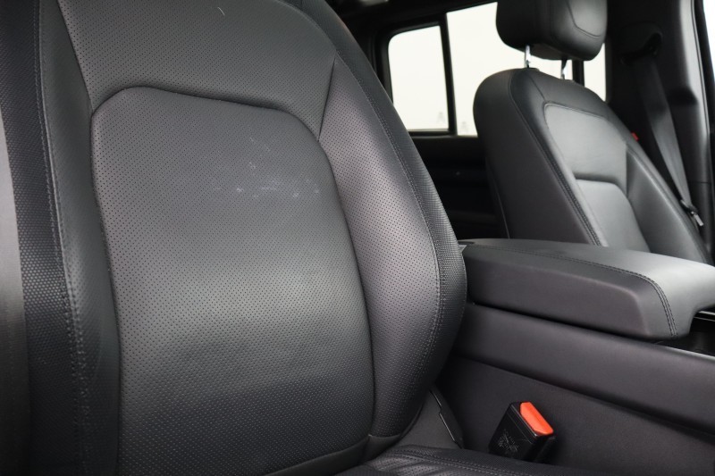 Used Land Rover Defender 2023 for sale - 77774606: Photo 26