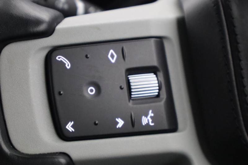 Used Land Rover Defender 2023 for sale - 77774606: Photo 27