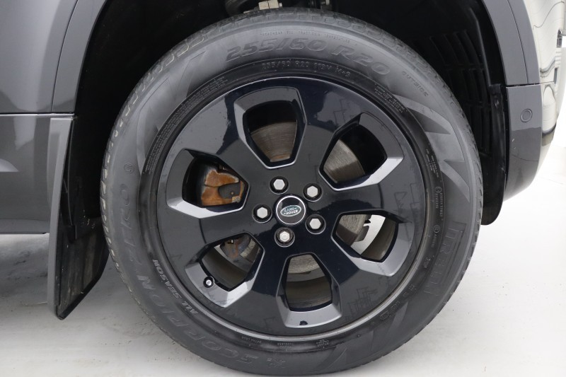 Used Land Rover Defender 2023 for sale - 77774606: Photo 8