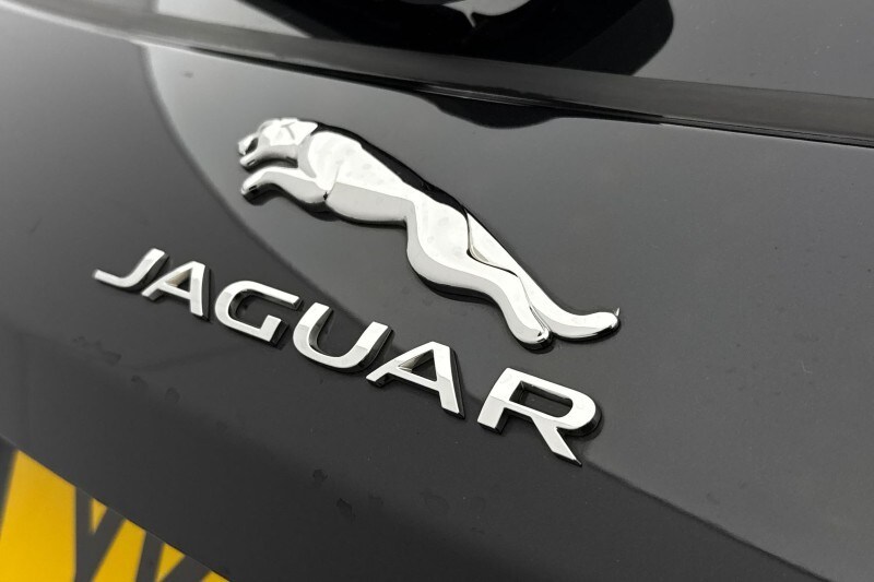 Used Jaguar F-Pace 2022 for sale - 77492808: Photo 40