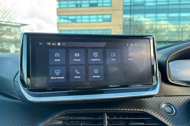 Used Peugeot 2008 2023 for sale - 76984311: Photo 11