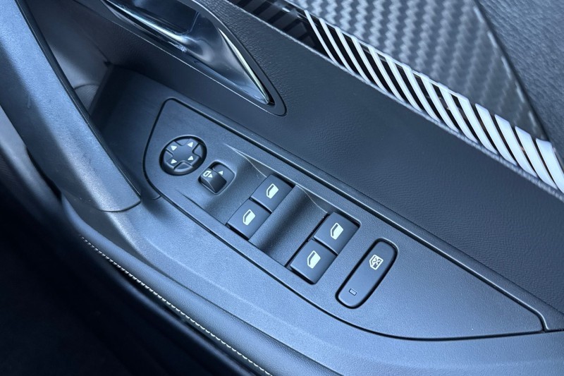 Used Peugeot 2008 2023 for sale - 76984311: Photo 22