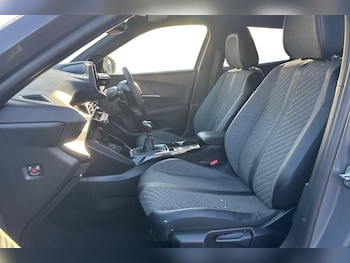 Used Peugeot 2008 2023 for sale - 76984311: Photo