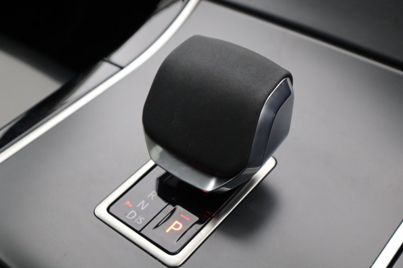 Used Land Rover Range Rover Velar 2024 for sale - 77778631: Photo 13