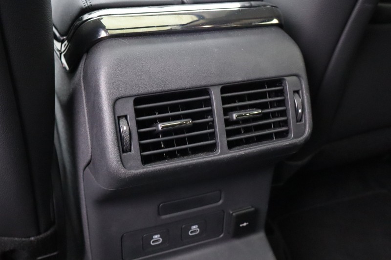 Used Land Rover Range Rover Velar 2024 for sale - 77778631: Photo 18