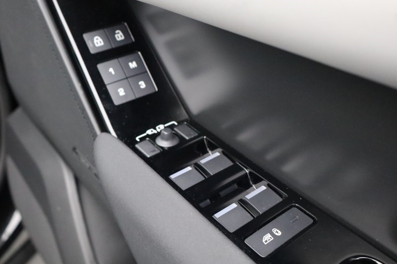 Used Land Rover Range Rover Velar 2024 for sale - 77778631: Photo 23