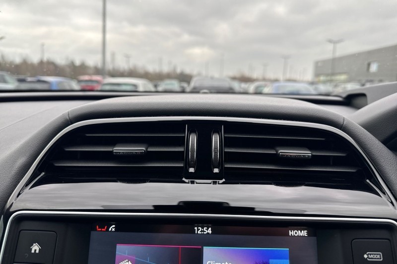 Used Jaguar F-Pace 2016 for sale - 77367191: Photo 34