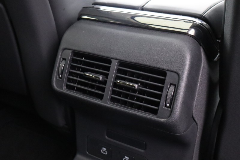 Used Land Rover Range Rover Velar 2024 for sale - 77778630: Photo 18