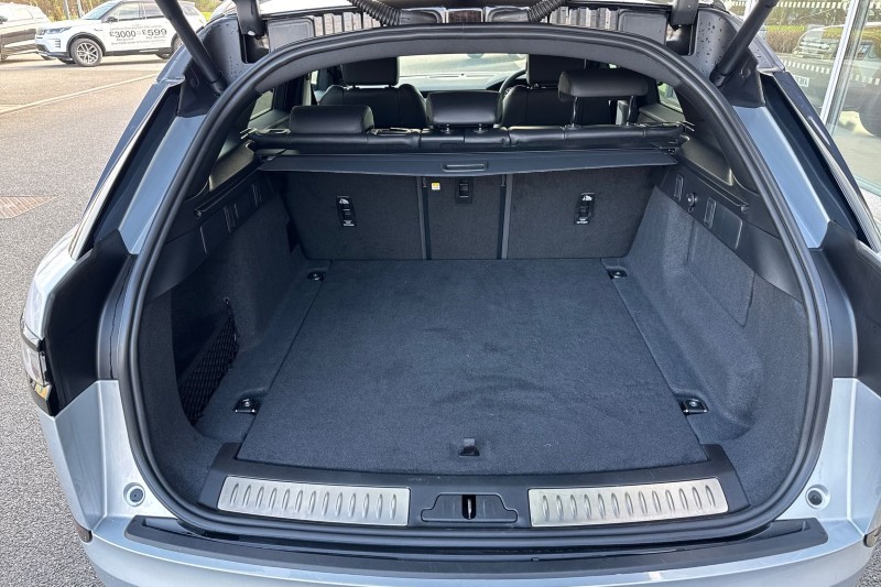 Used Land Rover Range Rover Velar 2025 for sale - 77803973: Photo 10