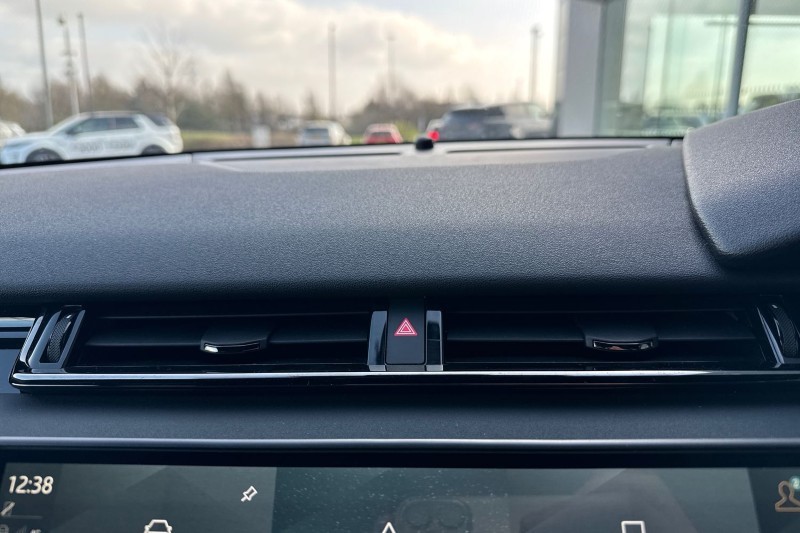 Used Land Rover Range Rover Velar 2025 for sale - 77803973: Photo 33