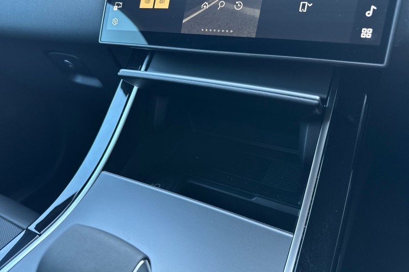 Used Land Rover Range Rover Velar 2025 for sale - 77803973: Photo 34