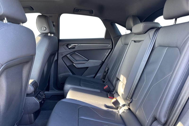 Used Audi Q3 2023 for sale - 77732710: Photo 4