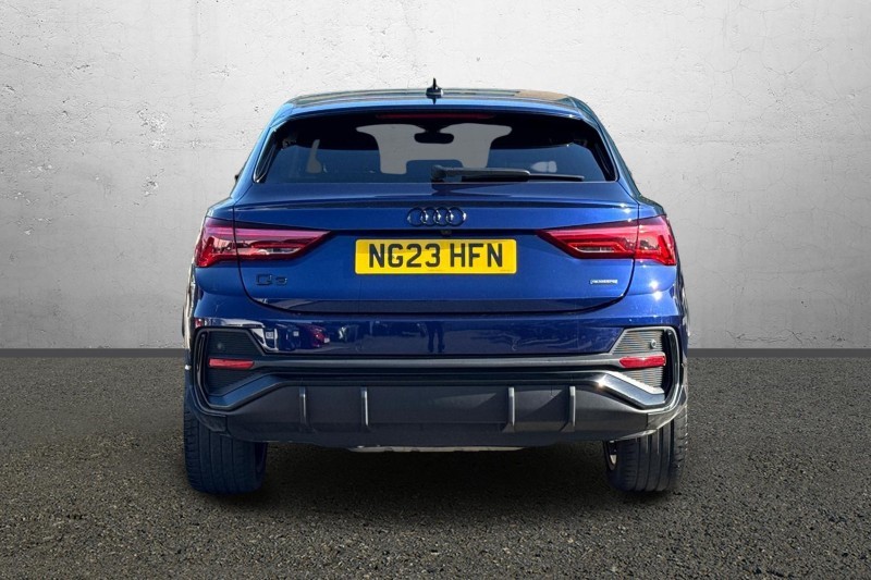 Used Audi Q3 2023 for sale - 77732710: Photo 6