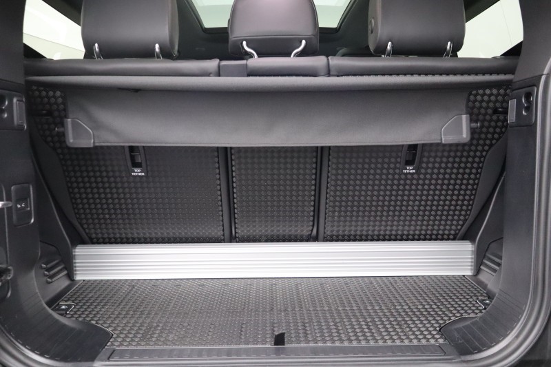 Used Land Rover Defender 2024 for sale - 77819310: Photo 10