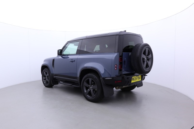 Used Land Rover Defender 2024 for sale - 77819310: Photo 2