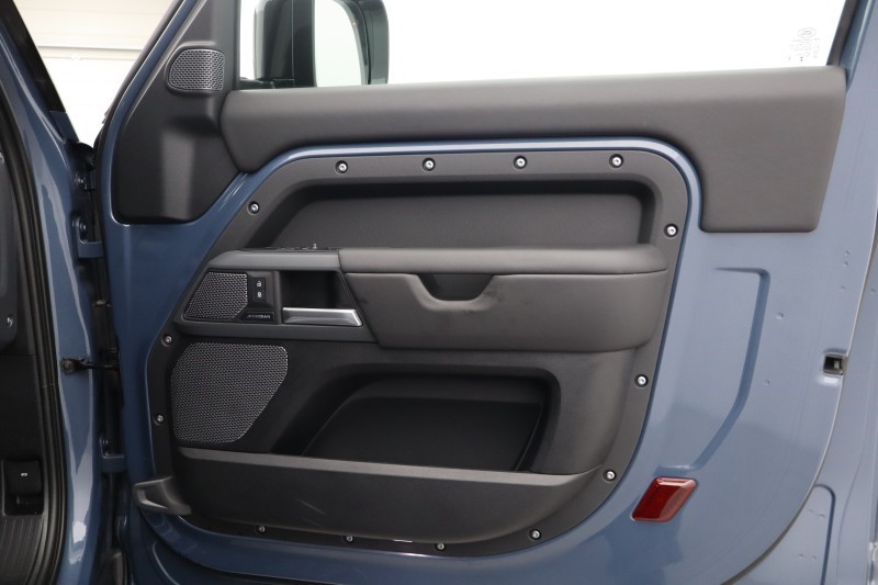 Used Land Rover Defender 2024 for sale - 77819310: Photo 22