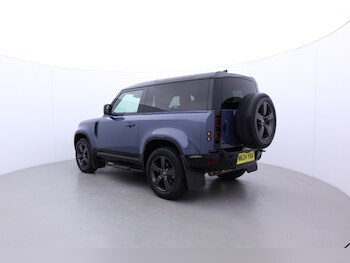 Used Land Rover Defender 2024 for sale - 77819310: Photo