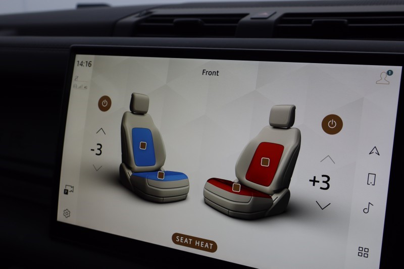 Used Land Rover Defender 2024 for sale - 77819310: Photo 32