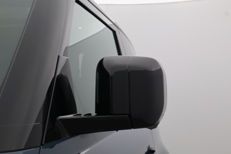 Used Land Rover Defender 2024 for sale - 77819310: Photo 47