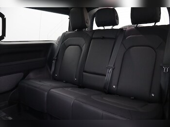 Used Land Rover Defender 2024 for sale - 77819310: Photo