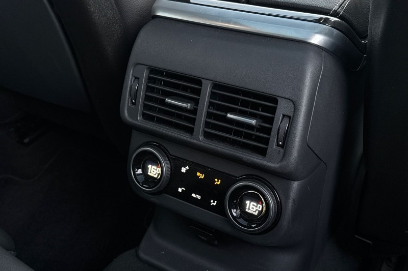 Used Land Rover Range Rover Velar 2018 for sale - 76984343: Photo 18