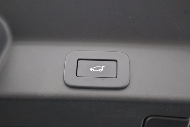 Used Jaguar F-Pace 2023 for sale - 78014751: Photo 41