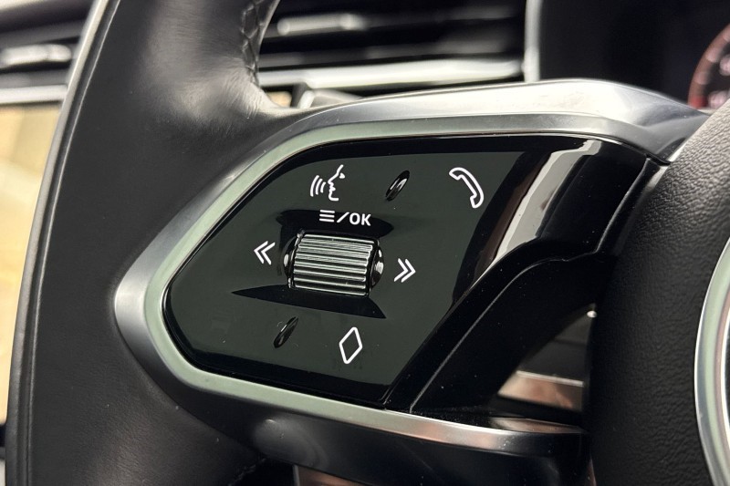 Used Jaguar F-Pace 2023 for sale - 77619322: Photo 29