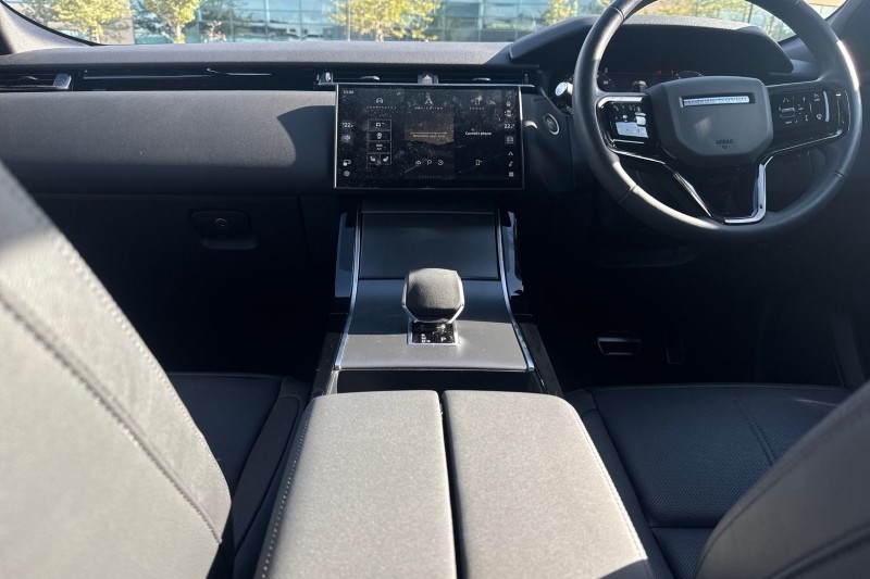 Used Land Rover Range Rover Velar 2025 for sale - 76984342: Photo 14