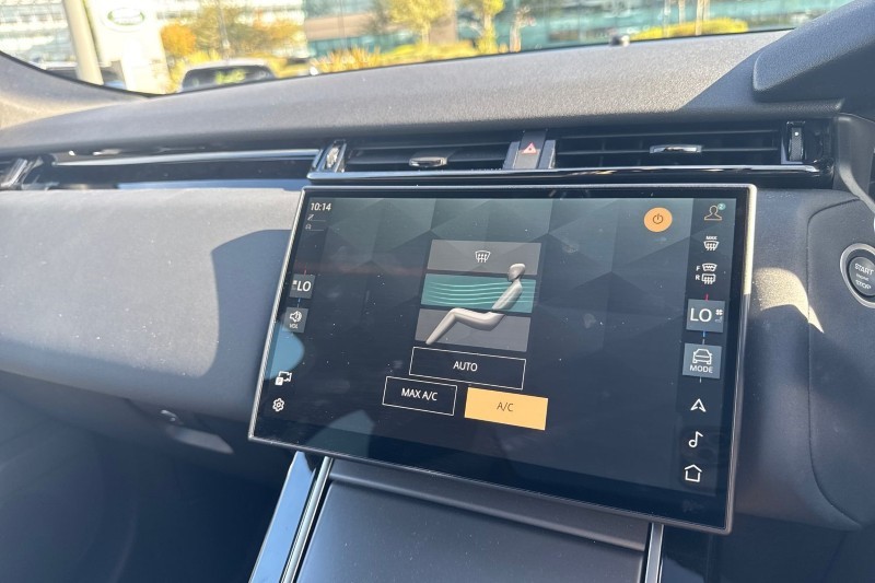 Used Land Rover Range Rover Velar 2025 for sale - 76984342: Photo 32