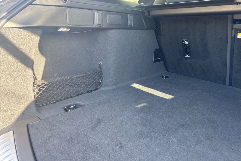 Used Land Rover Range Rover Velar 2025 for sale - 76984342: Photo 39