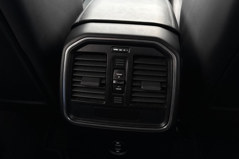 Used Porsche Macan 2020 for sale - 76984326: Photo 18